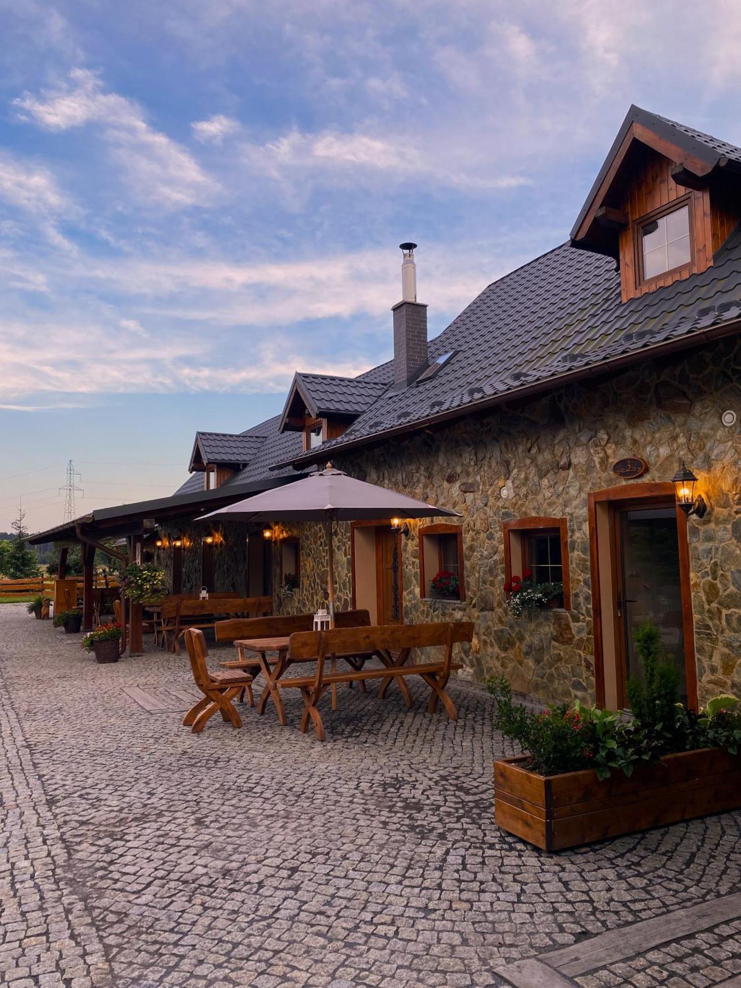 Kamien I Sowa Aparthotel Lipinki Łużyckie Εξωτερικό φωτογραφία
